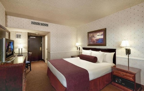 Four Queens Hotel And Casino image 16